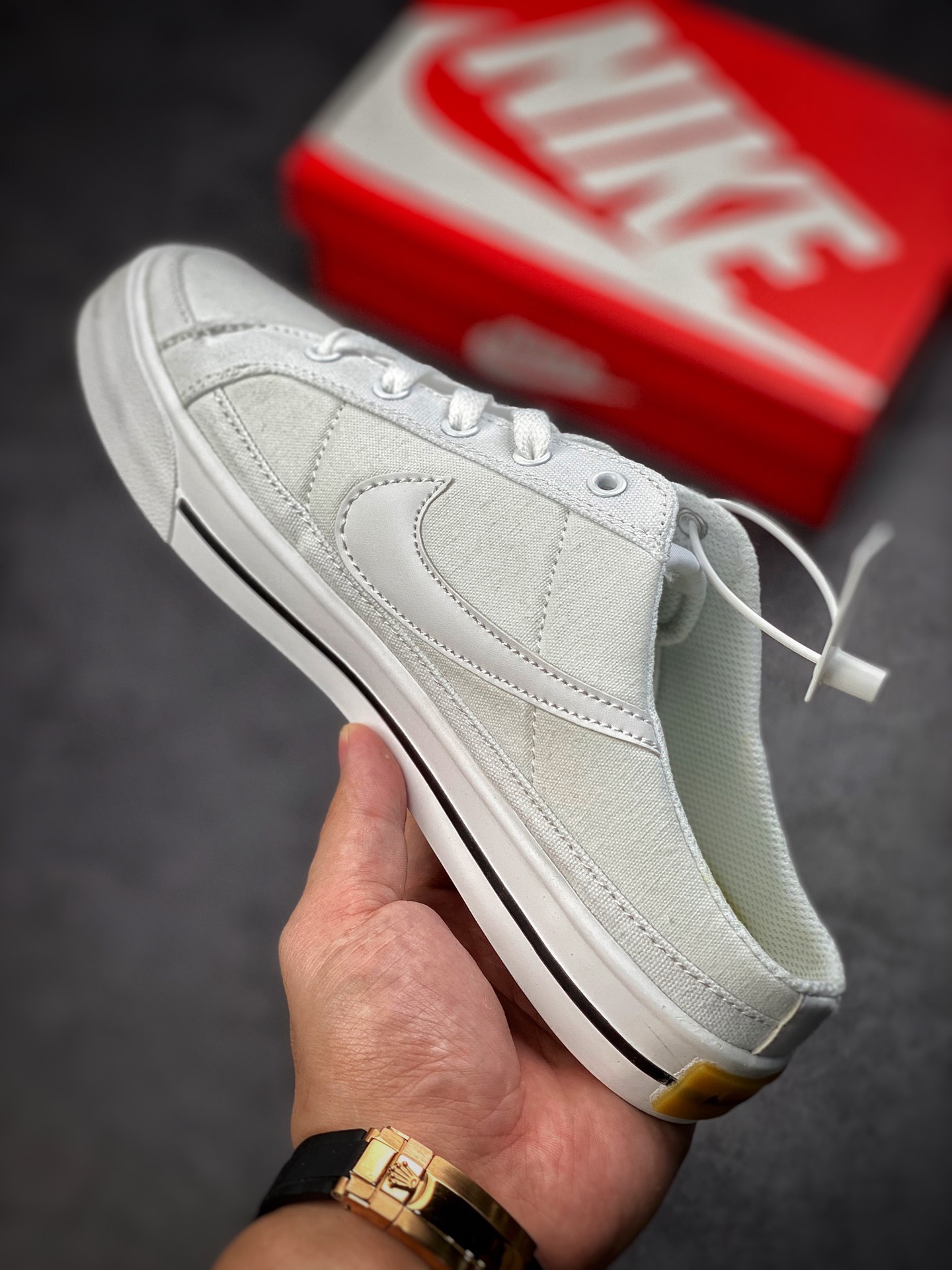 140 Nike Court Legacy Canvas Mule 学院产物系列低帮一脚蹬休闲运动半拖露跟板鞋DB3970-100