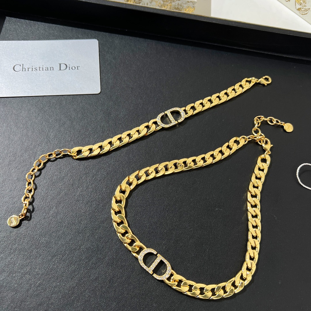 新款☑️DIOR迪奥满钻CD金色项链 手链
