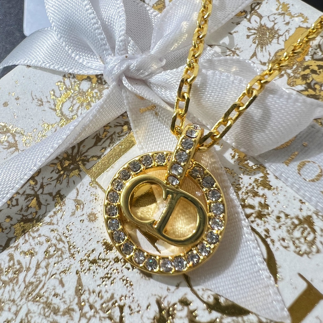 新款☑️DIOR迪奥CD满钻项链