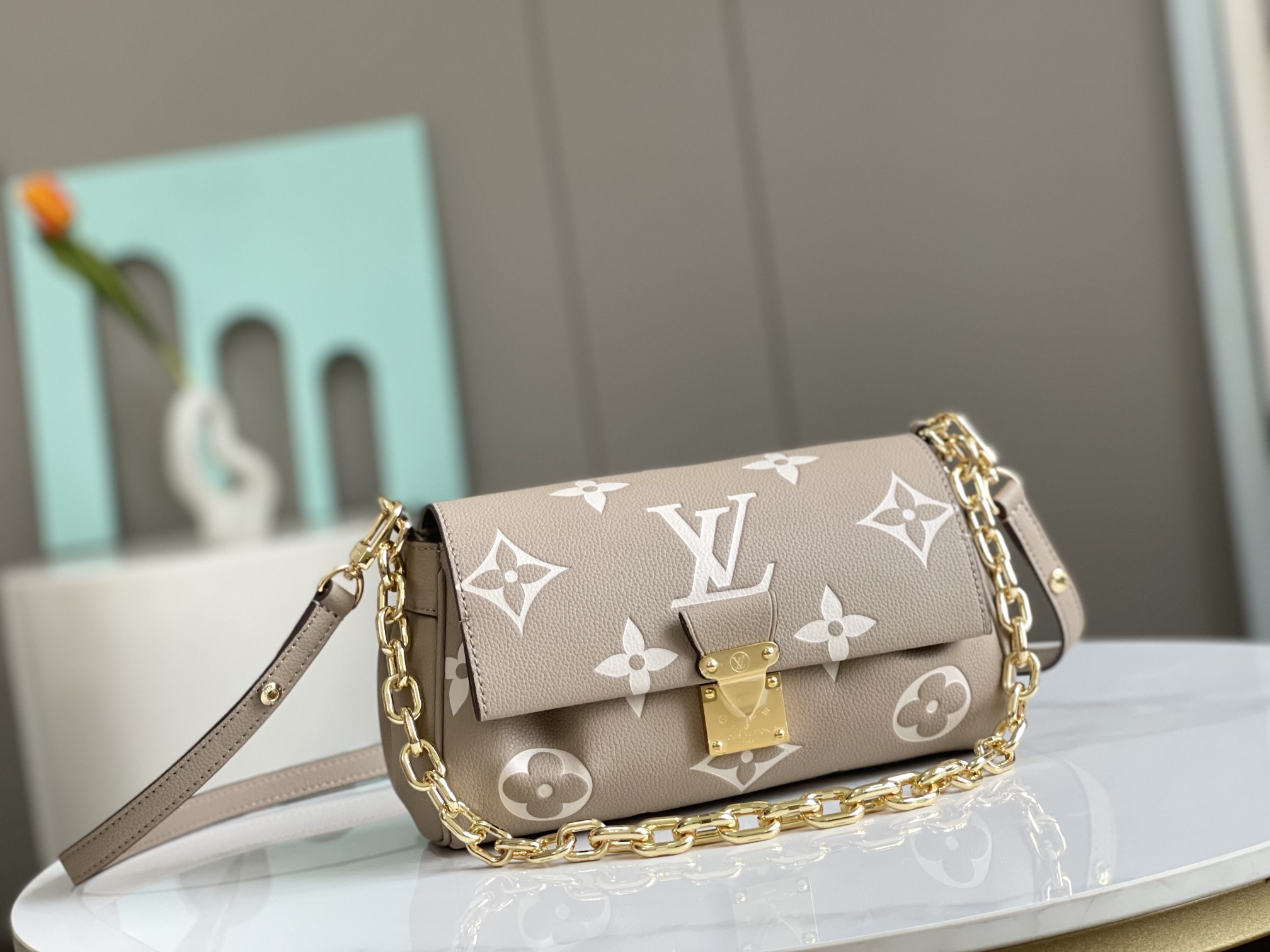 Louis Vuitton LV Favorite Bags Handbags Apricot Color Chains M45836