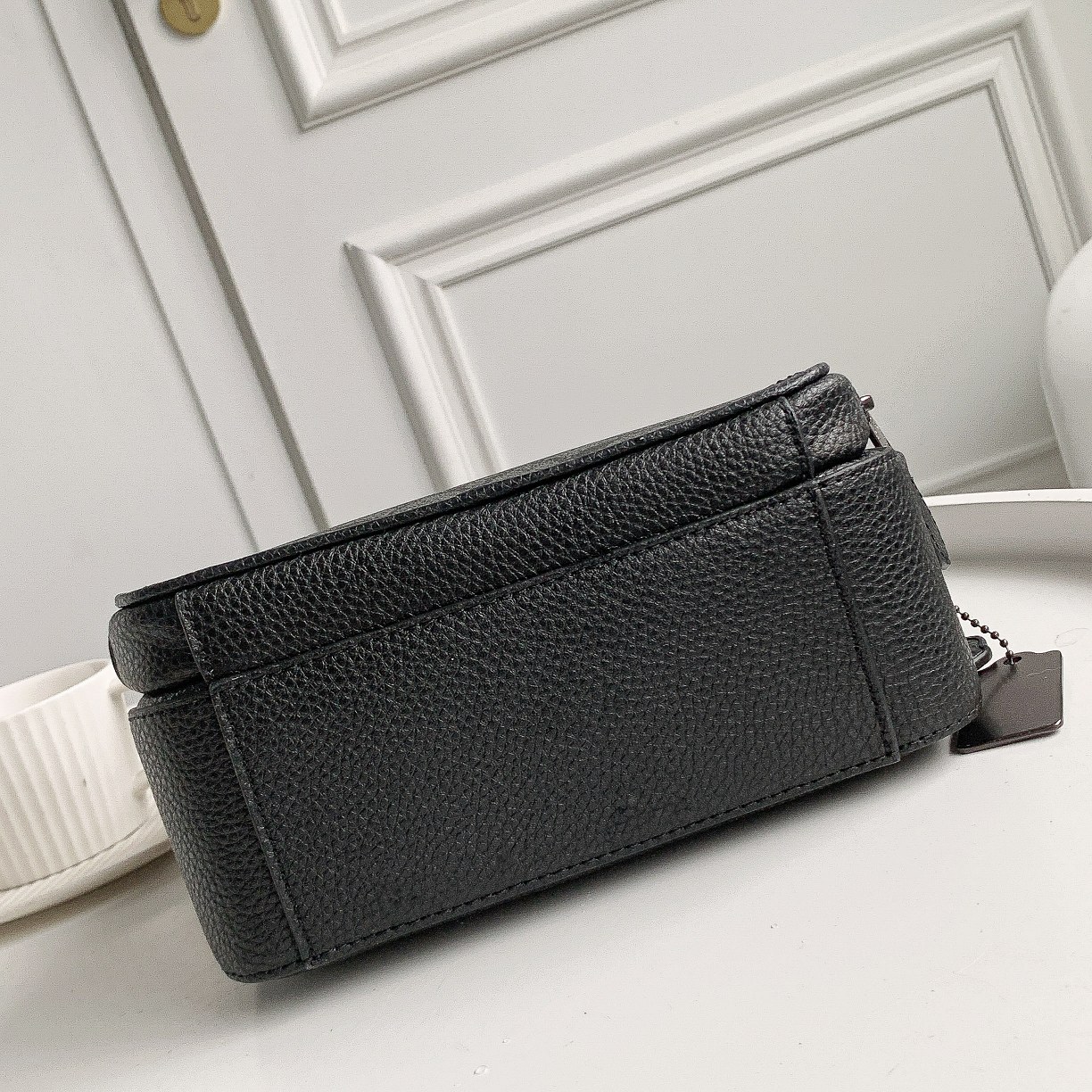Coach C家C9870 男士单肩斜跨包休闲百搭拉链邮差包相机包 帆布，涂层搭配头层牛皮 尺寸22.20.6