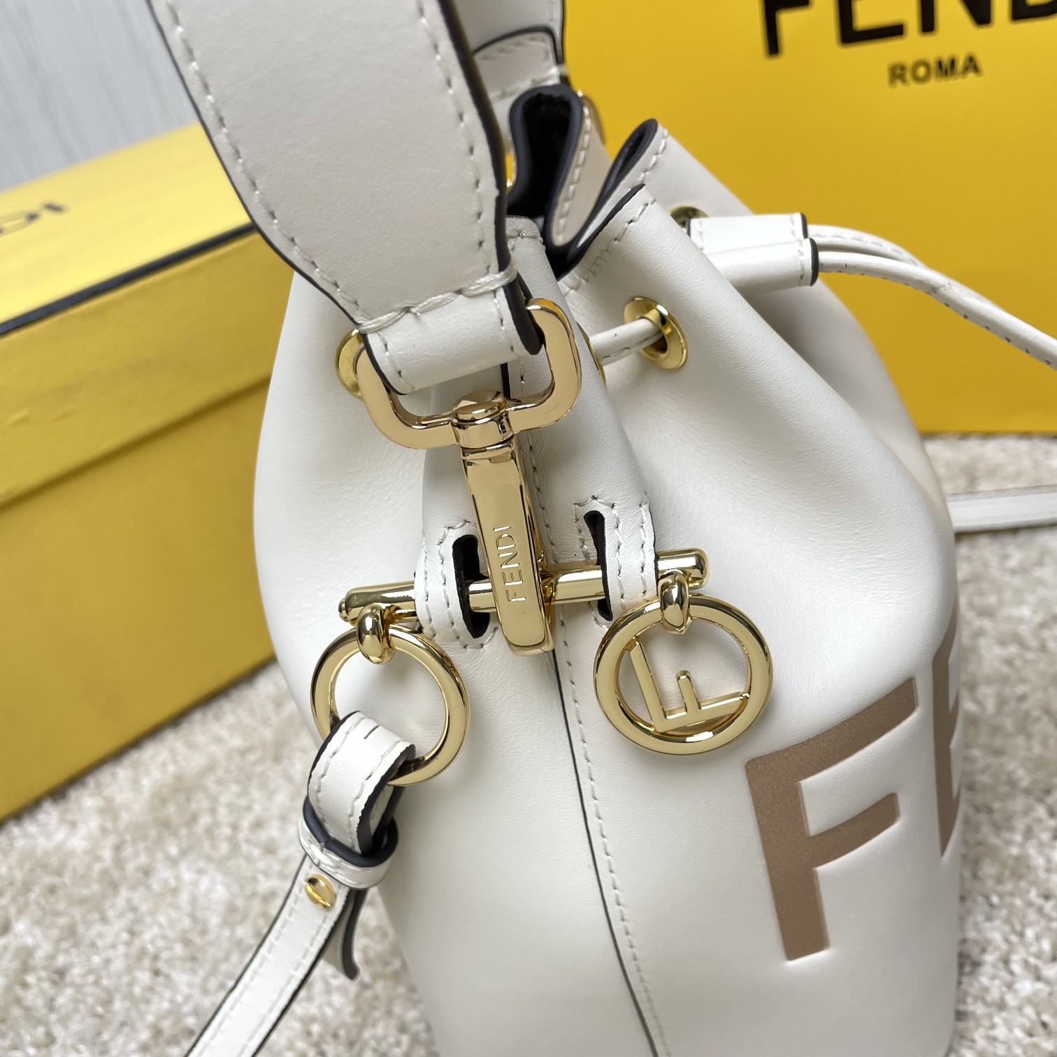Fendi 名称：Mon Tresor小号水桶包