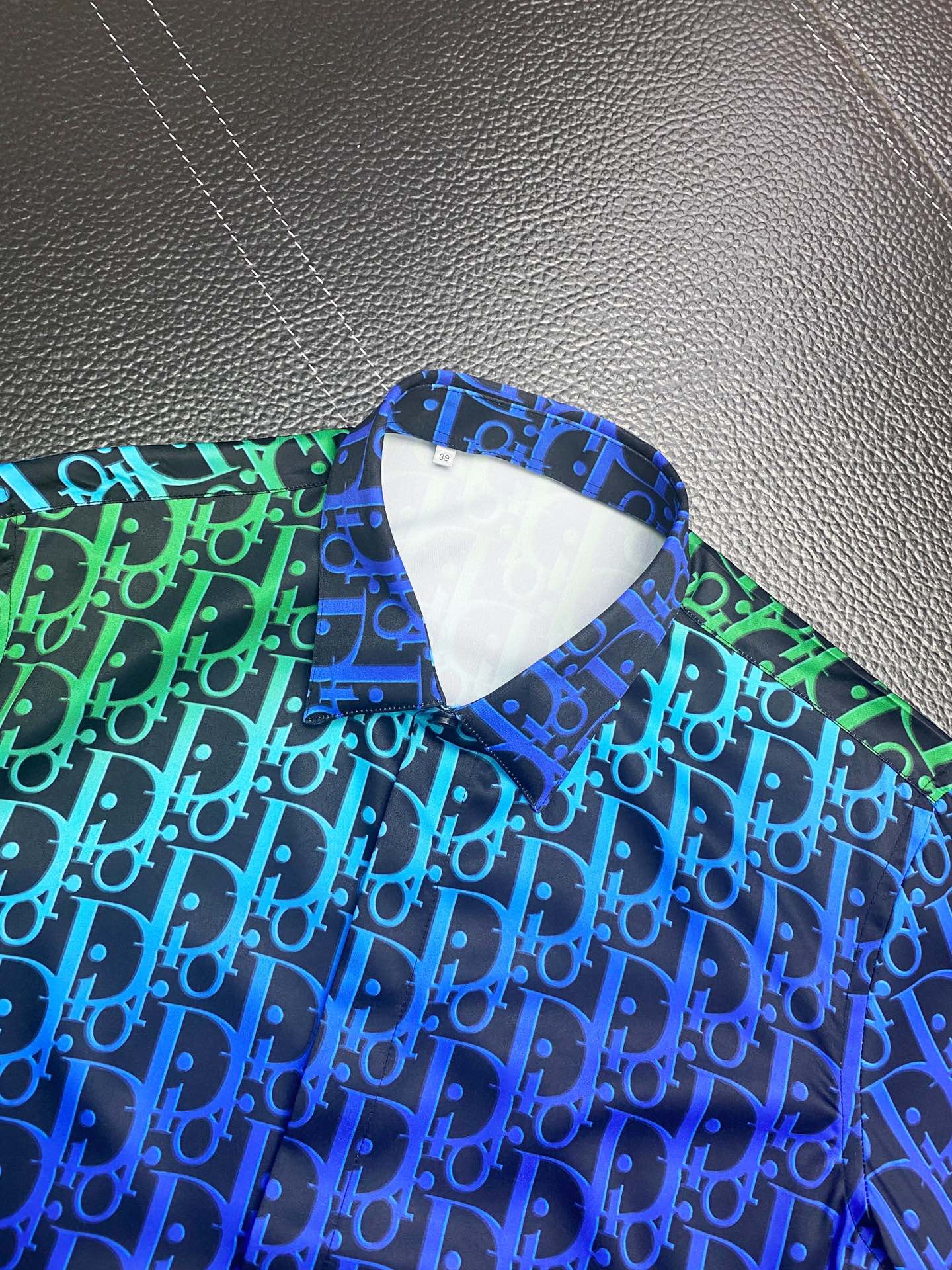 路易威登 Louis Vuitton 高定典藏名品高定成衣时装外套连衣裙衬衫T恤 #9545A6E2 4