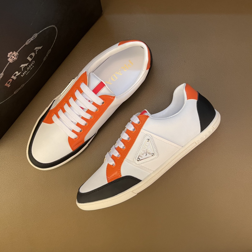 J0    普拉达～独特现代风运动鞋。专柜代购🏃休闲鞋😍😍 男士2022专柜同步发售，意大利进口原版品牌精选头柔软➕牛皮质。 拒绝脱色磨脚鞋底：原厂特供原版底，😍 超酷😍 法国懒人风格设计 ⚠️ 懒人套脚套脚 原单品质 超舒服原版底 。 适合户外司机驾车完美🚗🚗 ，男鞋