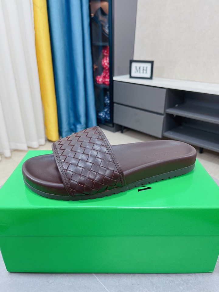 I0  Bottega Veneta   男士时尚休闲拖鞋，原版复刻，采用进口牛皮编织制作，原版复刻橡胶大底，潮流时尚，穿着舒适