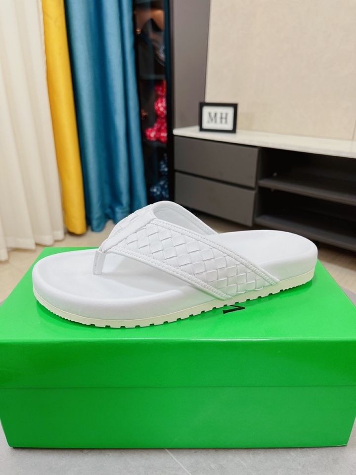 I0  Bottega Veneta   男士时尚休闲拖鞋，原版复刻，采用进口牛皮编织制作，原版复刻橡胶大底，潮流时尚，穿着舒适