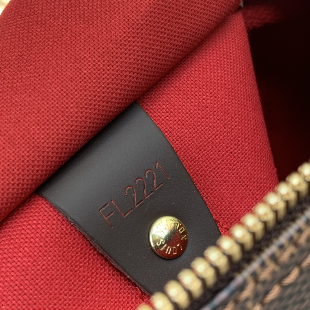 🌼 n41367尺寸30 x 21 x 17 CM 棕色棋盘格。真正的全原装！海外原厂渠道，纯正血统！每