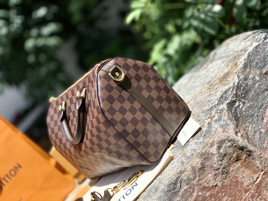 🌼 n41367尺寸30 x 21 x 17 CM 棕色棋盘格。真正的全原装！海外原厂渠道，纯正血统！每