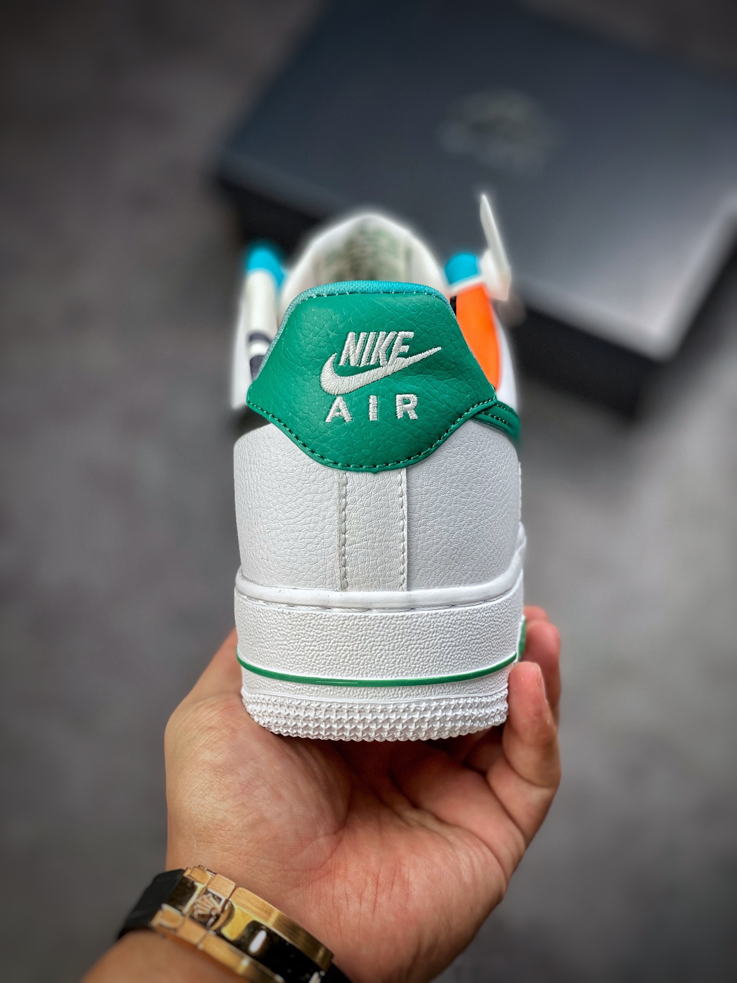 200 Nike Air Force 1 Low 07 EMB 白绿 DM0109-100