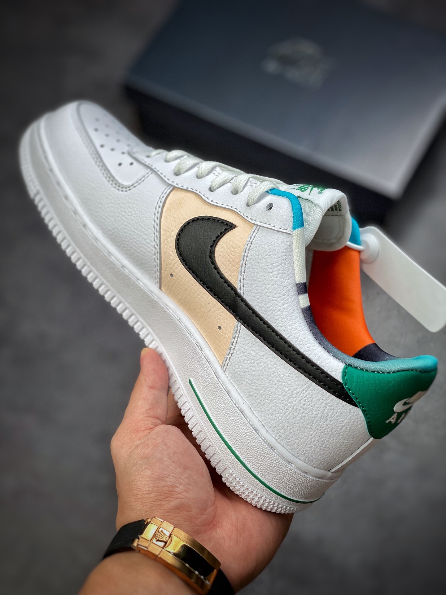200 Nike Air Force 1 Low 07 EMB 白绿 DM0109-100