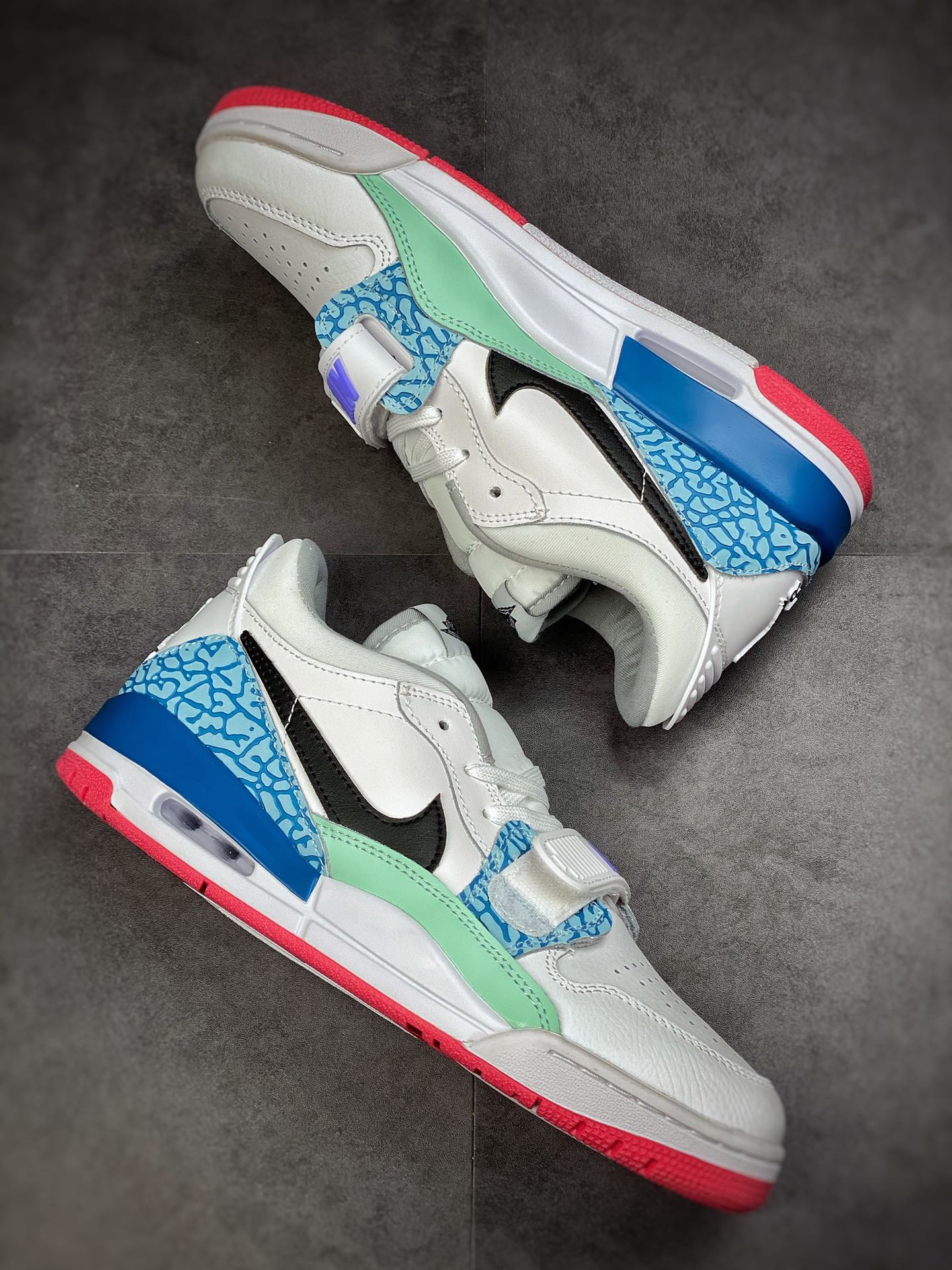 200 Air Jordan Legacy 312 白紫蓝 有着交错结合的设计DV9127-101