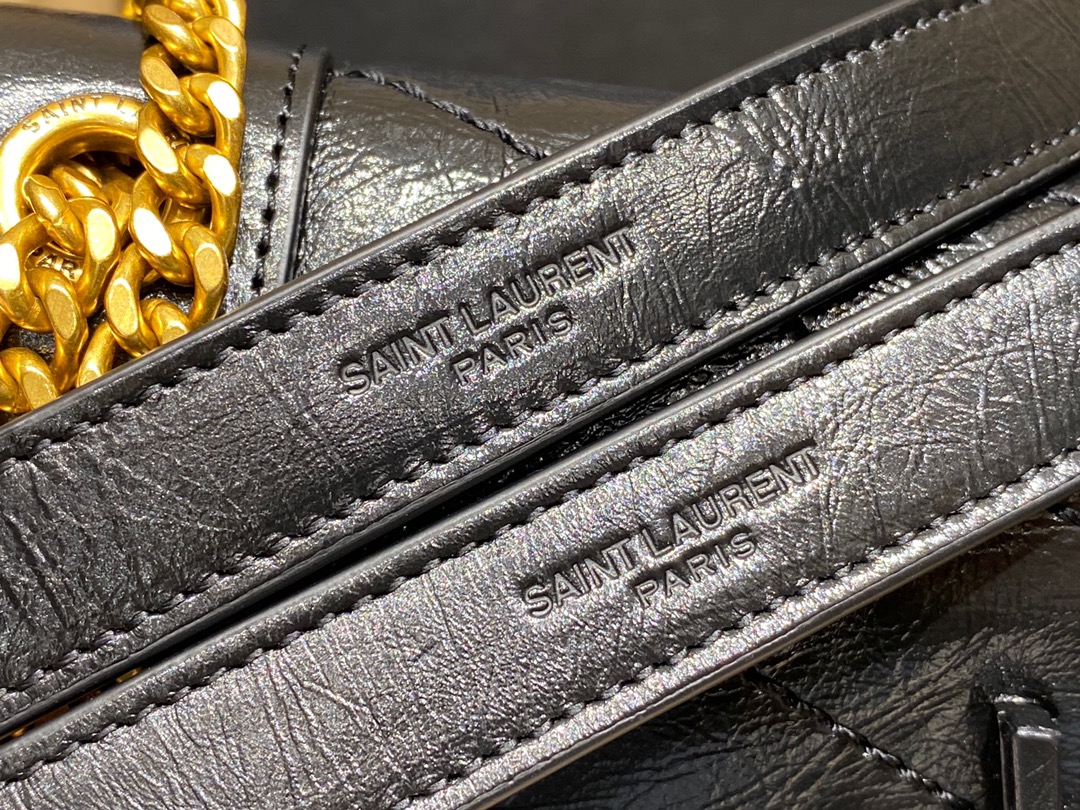 YSL 𝐍𝐢𝐤𝐢 22𝐜𝐦 邮差包 633151黑色/金链