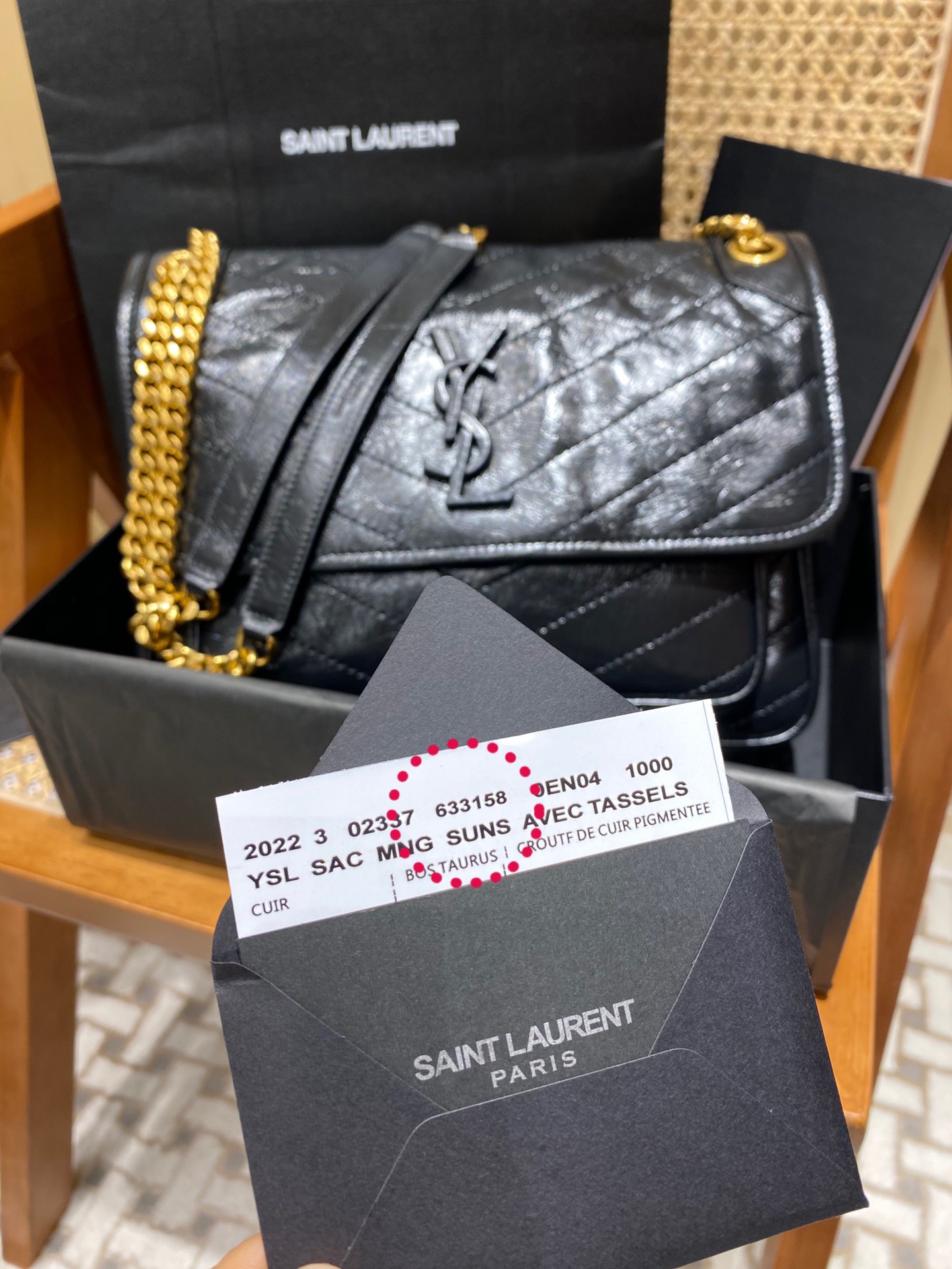 YSL 𝐍𝐢𝐤𝐢 28𝐜𝐦 邮差包 633158黑色/金链