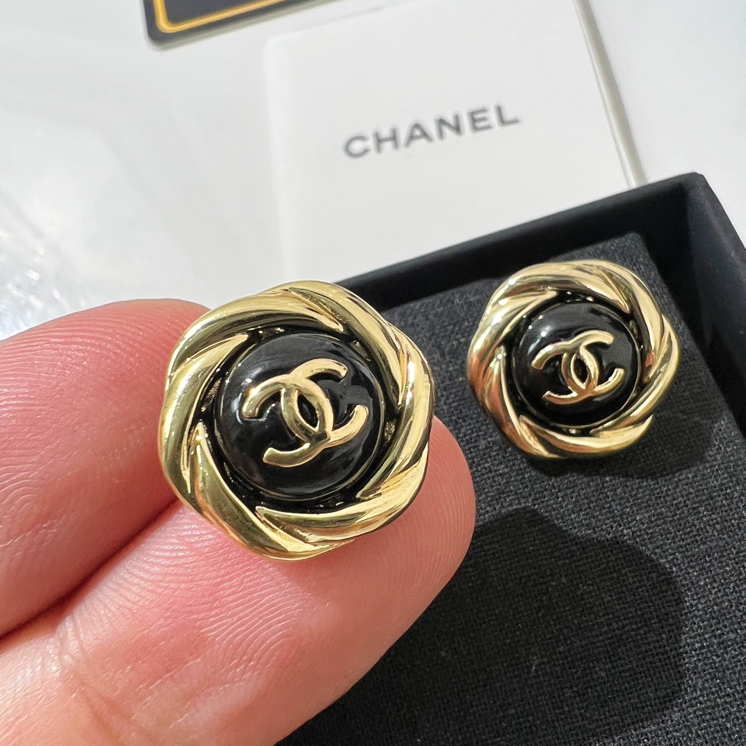 新款☑️CHANEL香奈儿双c 黑色耳钉耳环