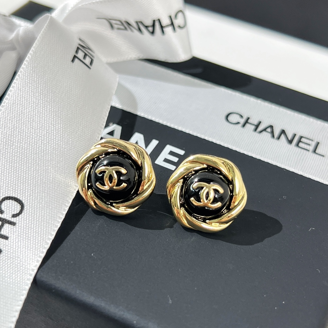 新款☑️CHANEL香奈儿双c 黑色耳钉耳环