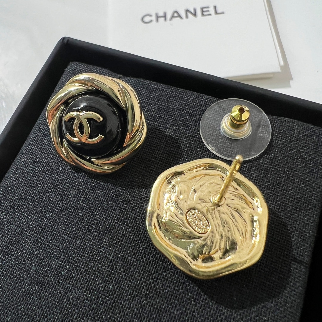 新款☑️CHANEL香奈儿双c 黑色耳钉耳环