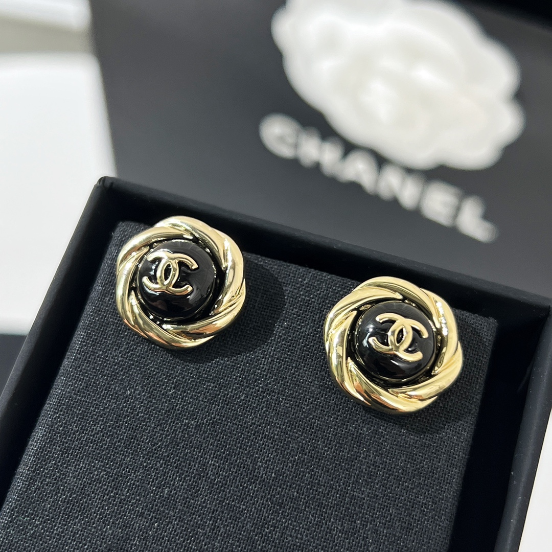 新款☑️CHANEL香奈儿双c 黑色耳钉耳环