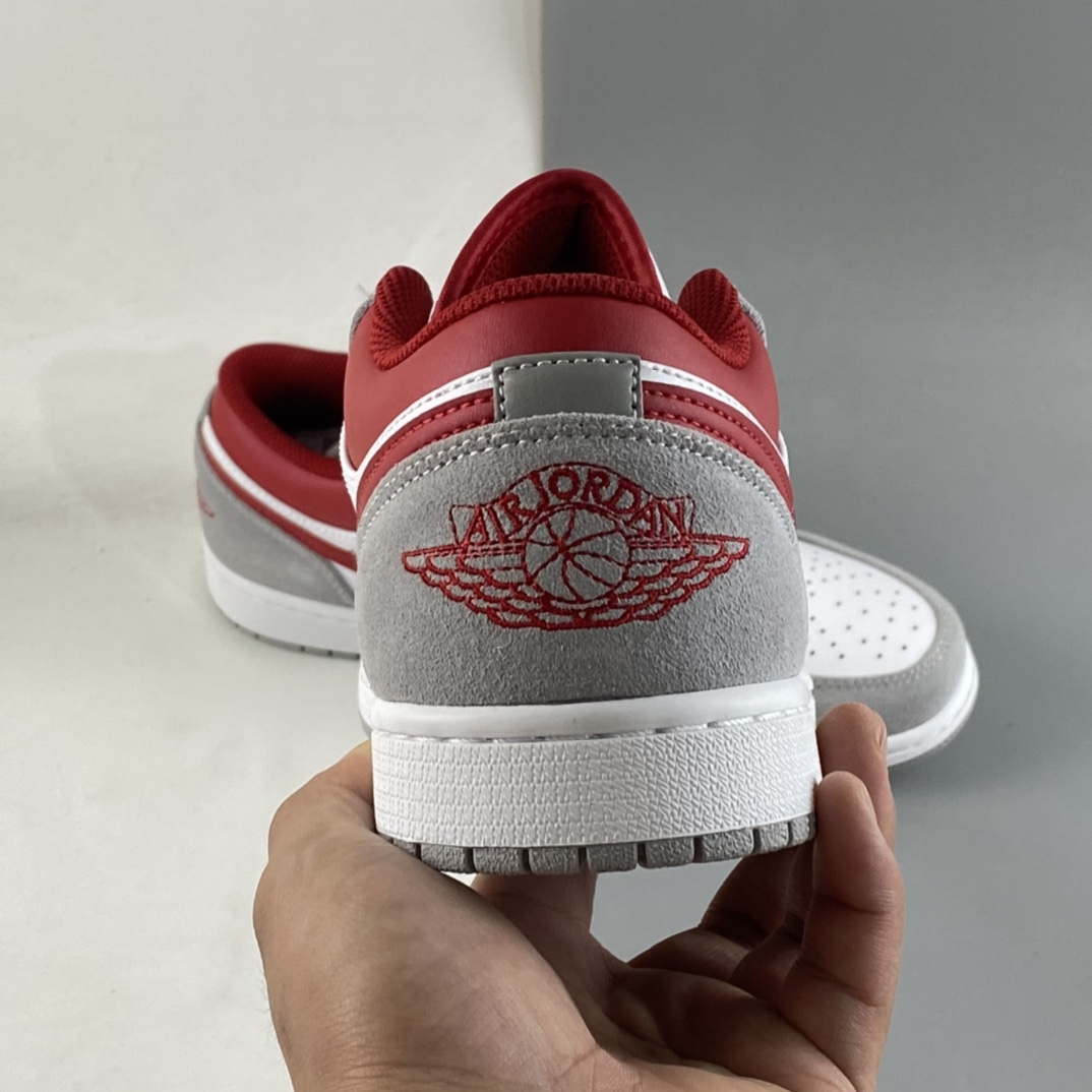 P240 Air Jordan 1 Low AJ1低帮时尚休闲板鞋 DC0774-100