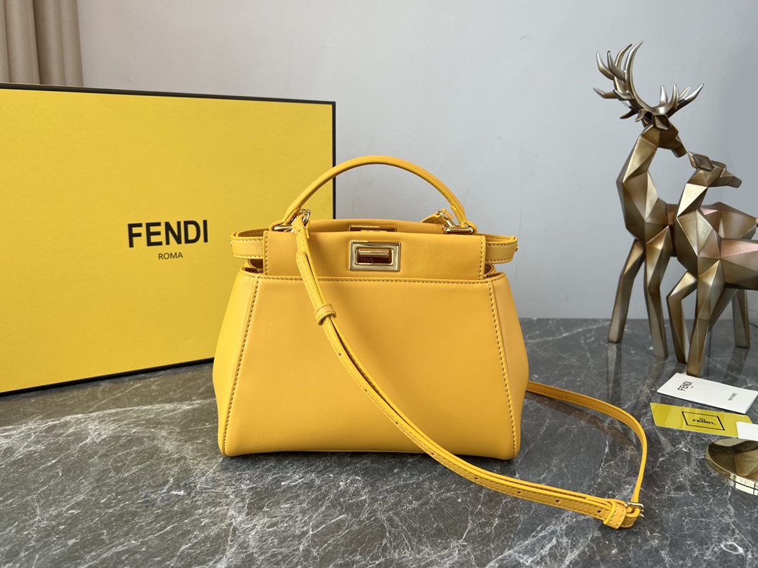 FENDIPEEKABOO西班牙小羊