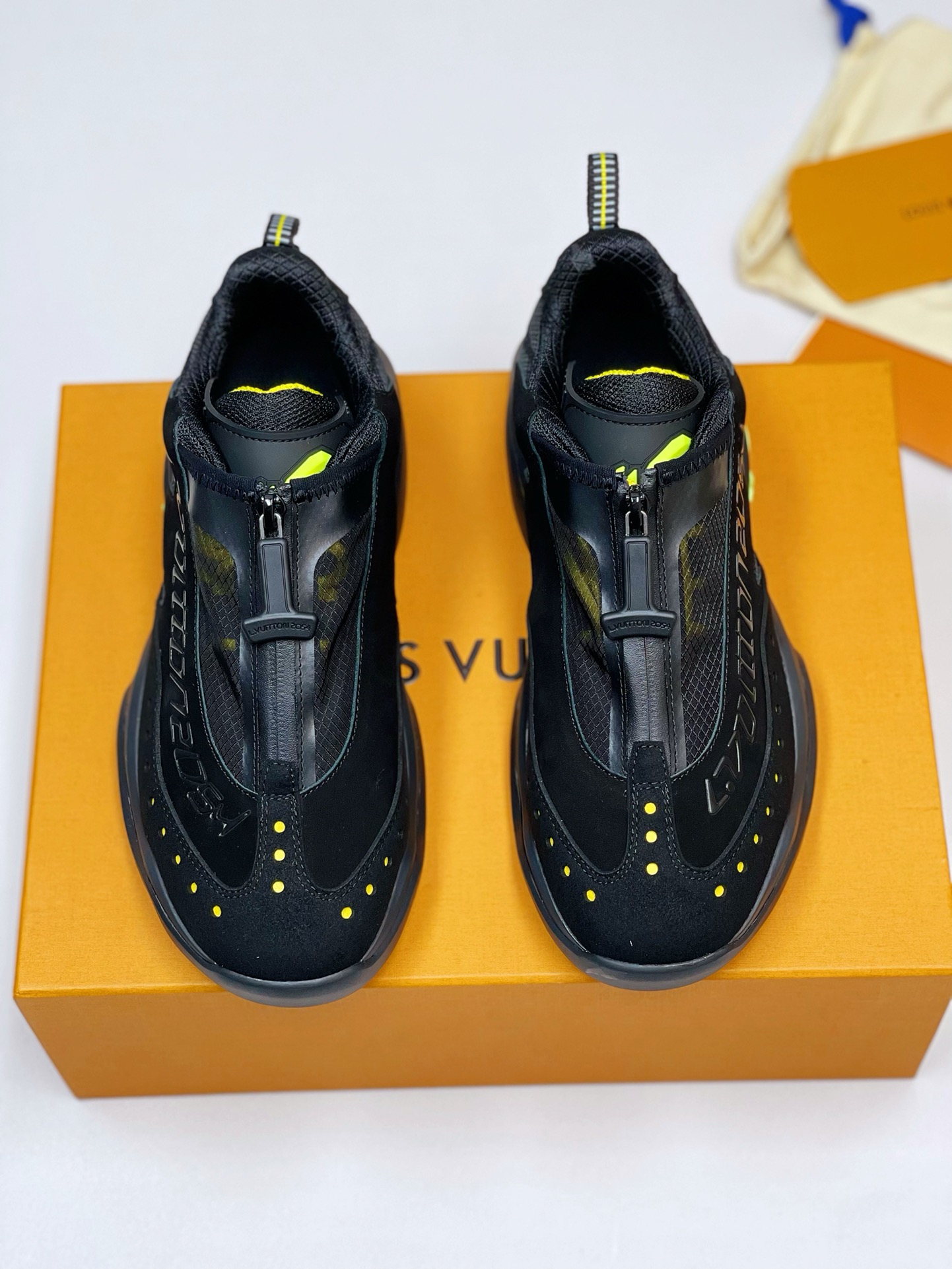 Louis Vuitton Shoes Sneakers Splicing Rubber Spring/Summer Collection Sweatpants