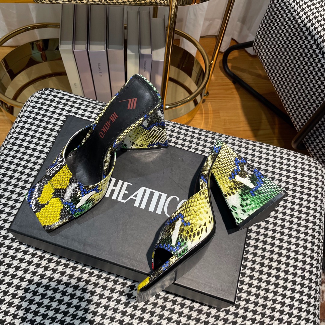 Fashionable Italian Sandals: Triangular Design, High Heels, Bold Colors, Comfortable Fabrics - 图片 4