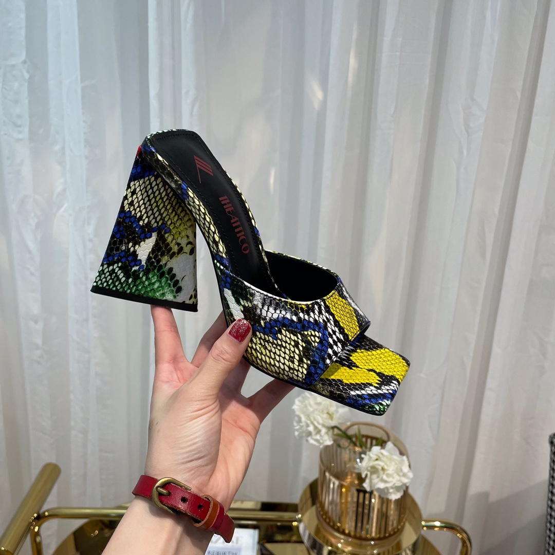 Fashionable Italian Sandals: Triangular Design, High Heels, Bold Colors, Comfortable Fabrics - 图片 8