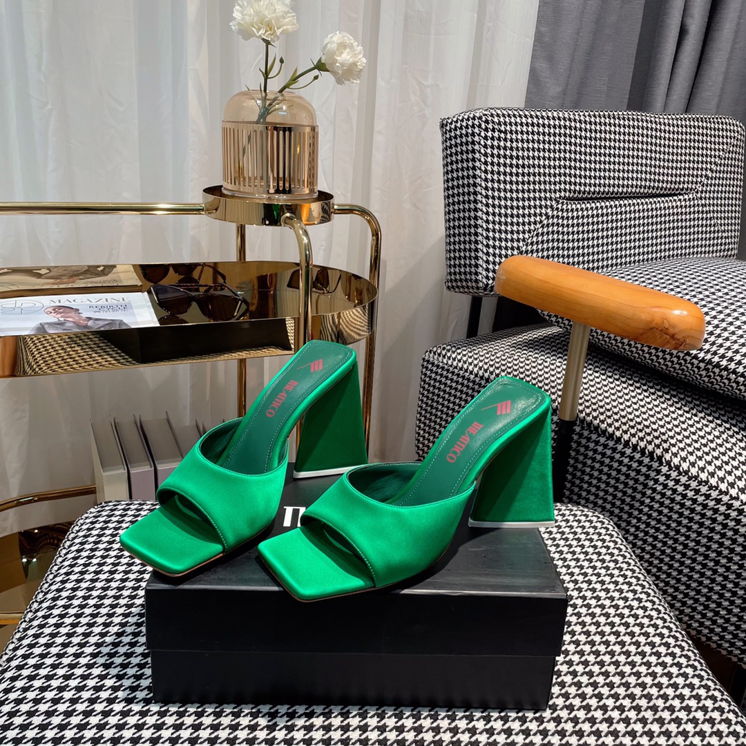 Italian-imported Fabrics and Bold Designs: The EATTICO Student Sandals