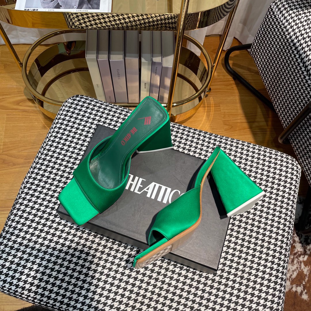 Italian-imported Fabrics and Bold Designs: The EATTICO Student Sandals - 图片 4