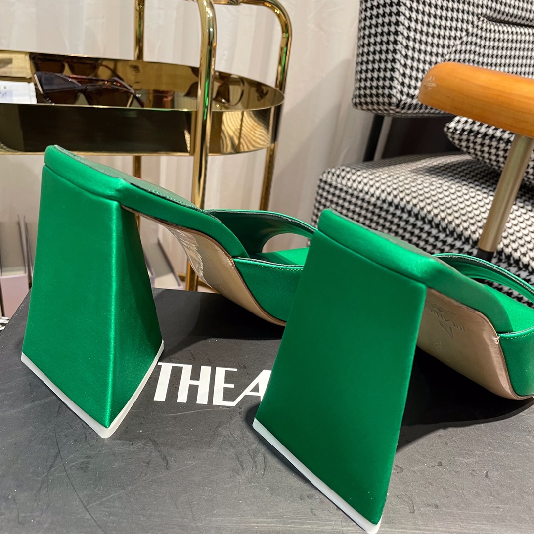 Italian-imported Fabrics and Bold Designs: The EATTICO Student Sandals - 图片 6