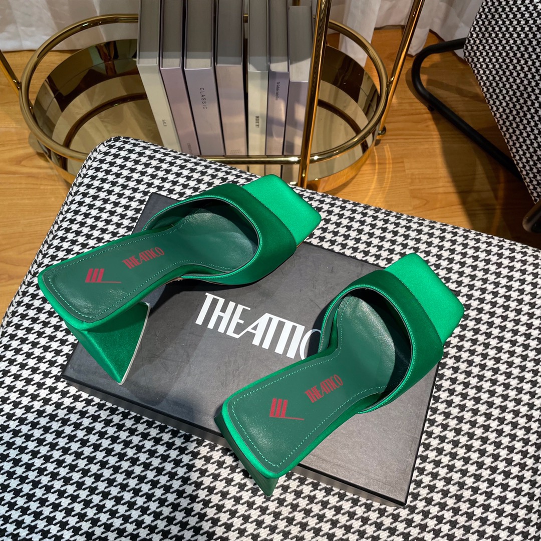 Italian-imported Fabrics and Bold Designs: The EATTICO Student Sandals - 图片 5