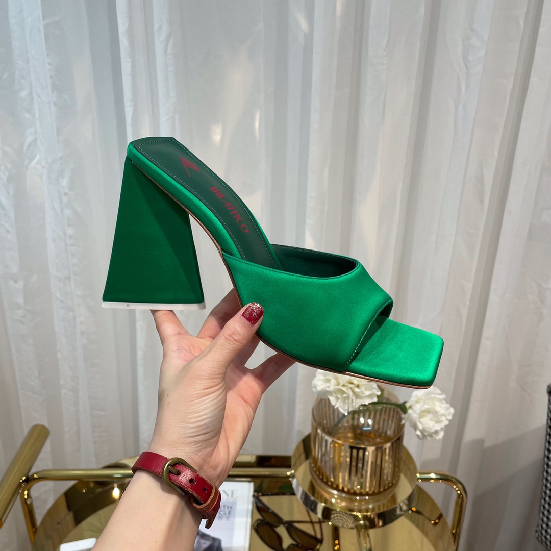 Italian-imported Fabrics and Bold Designs: The EATTICO Student Sandals - 图片 8