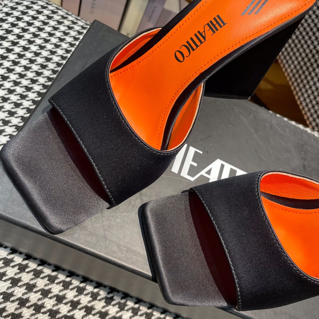 Italian Imports: Bold, Triangular Sandals with High Heels and Unique Designs - 图片 7