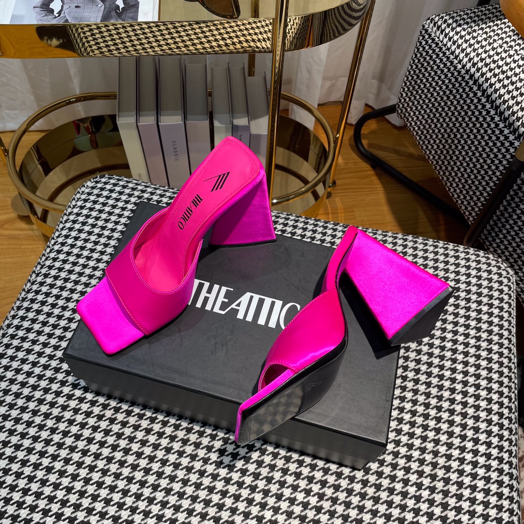 Italian Import: Bold, Triangular High-Heel Sandals with Unique Designs and Fabrics - 图片 4