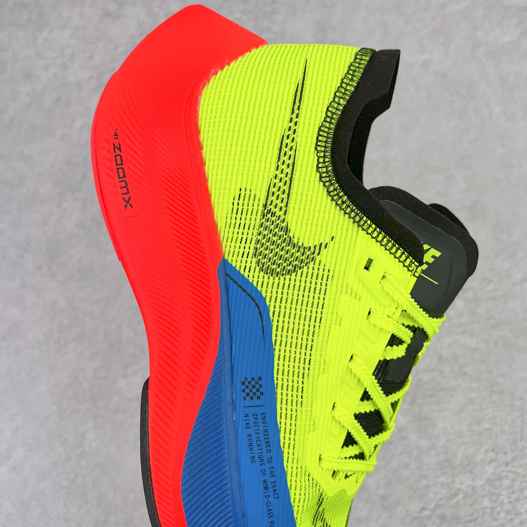 图片[6]-＃纯原福利 NK ZoomX Vaporfly Next% 马拉松二代跑鞋 细节整体升级 这款next%和上一款4%的鞋最大区的别于在鞋面面料 鞋面使用了全新 Vaporweave 科技 这种类似蝉翼的材质相比 Flyknit 更加轻薄透气 非对称的鞋带系统和泡棉护垫的加入令舒适度更高 鞋头辅以超大的 Swoosh 点缀 再配上流线型外观设计 时尚感十足 尺码：36 36.5 37.5 38 38.5 39 40 40.5 41 42 42.5 43 44 44.5 45-选品中心