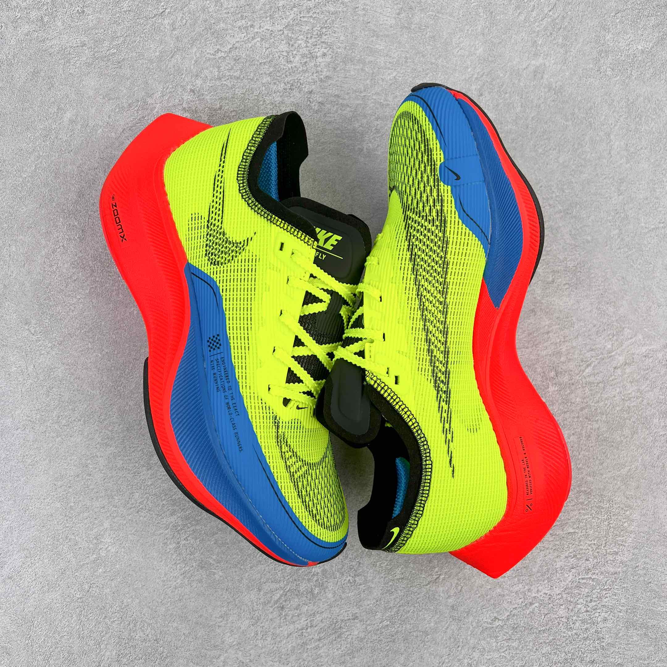 图片[3]-＃纯原福利 NK ZoomX Vaporfly Next% 马拉松二代跑鞋 细节整体升级 这款next%和上一款4%的鞋最大区的别于在鞋面面料 鞋面使用了全新 Vaporweave 科技 这种类似蝉翼的材质相比 Flyknit 更加轻薄透气 非对称的鞋带系统和泡棉护垫的加入令舒适度更高 鞋头辅以超大的 Swoosh 点缀 再配上流线型外观设计 时尚感十足 尺码：36 36.5 37.5 38 38.5 39 40 40.5 41 42 42.5 43 44 44.5 45-选品中心