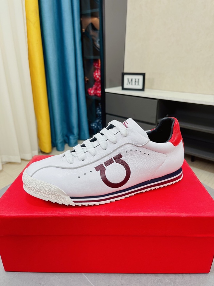 J0  Ferragamo 低帮菲拉格慕春款休闲鞋专柜品质，验货，优质做工，鞋面采用进口透气皮料，舒适透气内里，原版时尚运动大底 ，休闲时尚，高端品质，