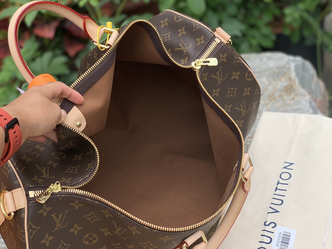 非市场普通货 进口皮料半钢五金 m41414老花尺寸55 x 31 x 26 CM原厂渠道！香港官网23