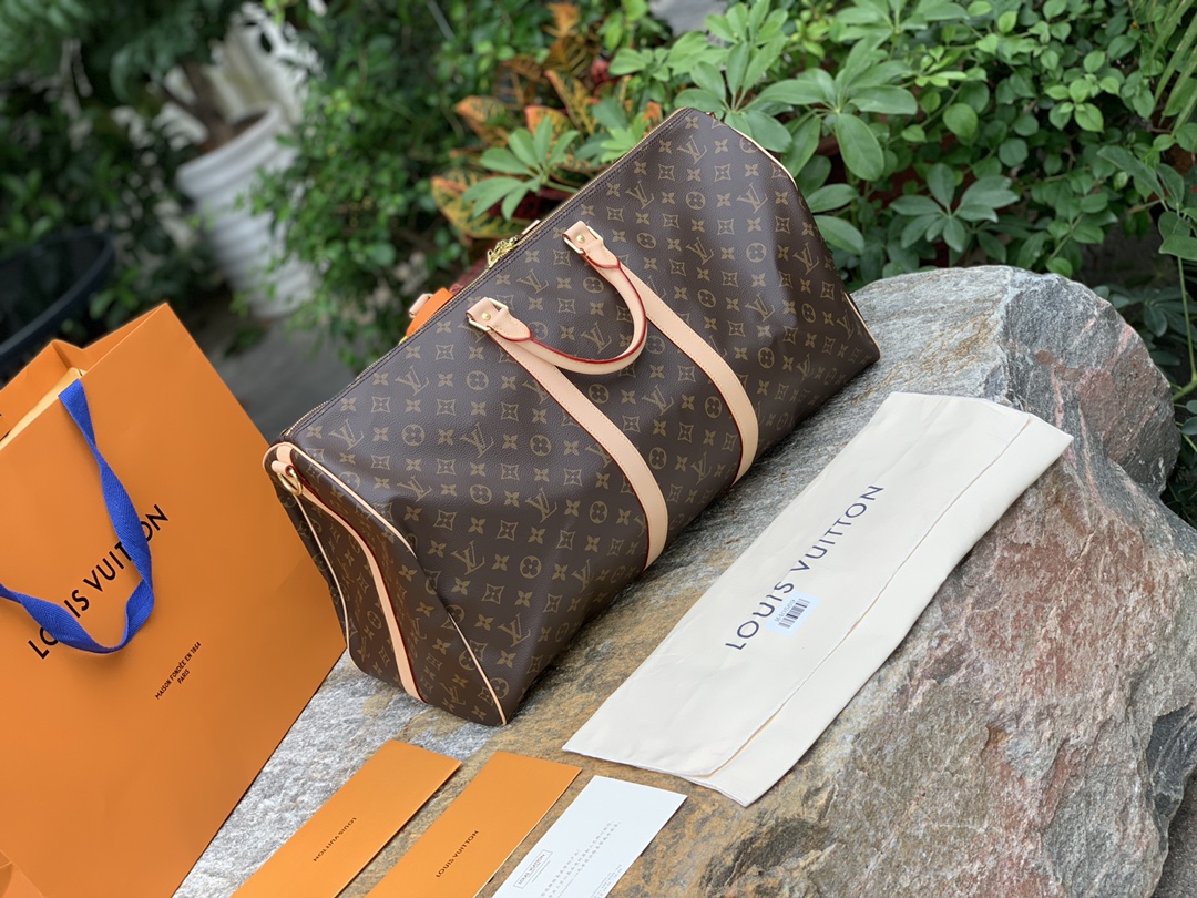 🌼 m41414老花尺寸55 x 31 x 26 CM原厂渠道！香港官网23 000➕在售！身边有专柜的