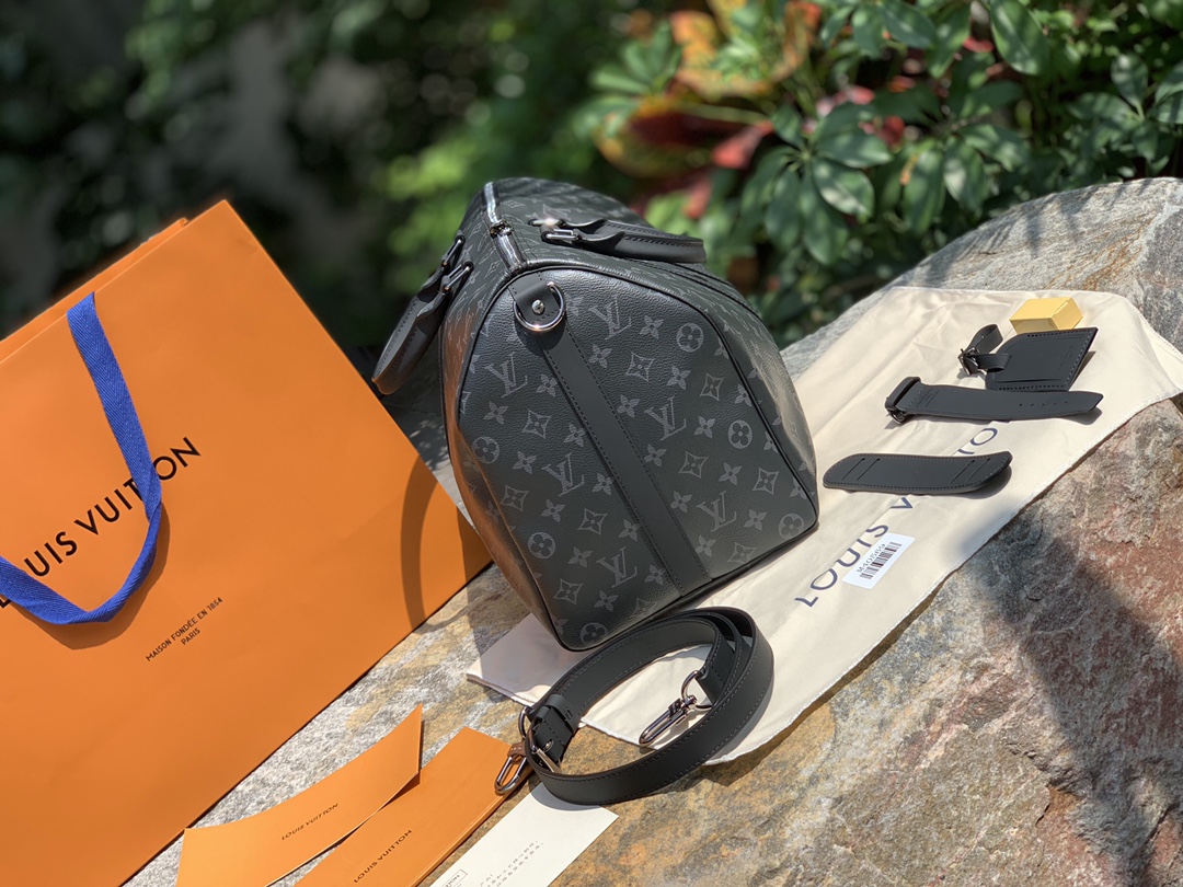 非市场普通货 进口皮料半钢五金 m40569 尺寸45x27x20㎝ 黑花。海外原厂渠道！品质保障，闭眼