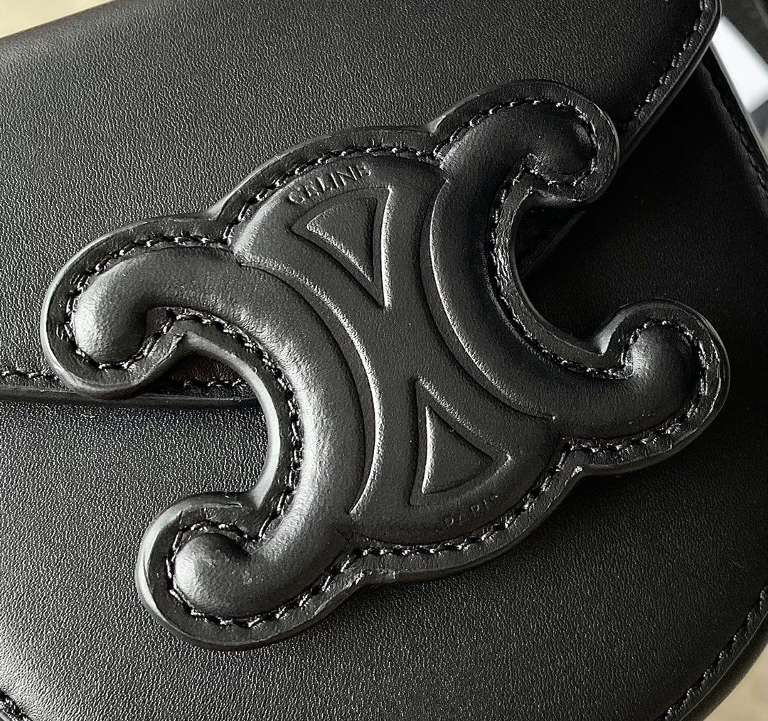 CELINE赛琳顶级小牛皮最新款迷你马鞍包10J303