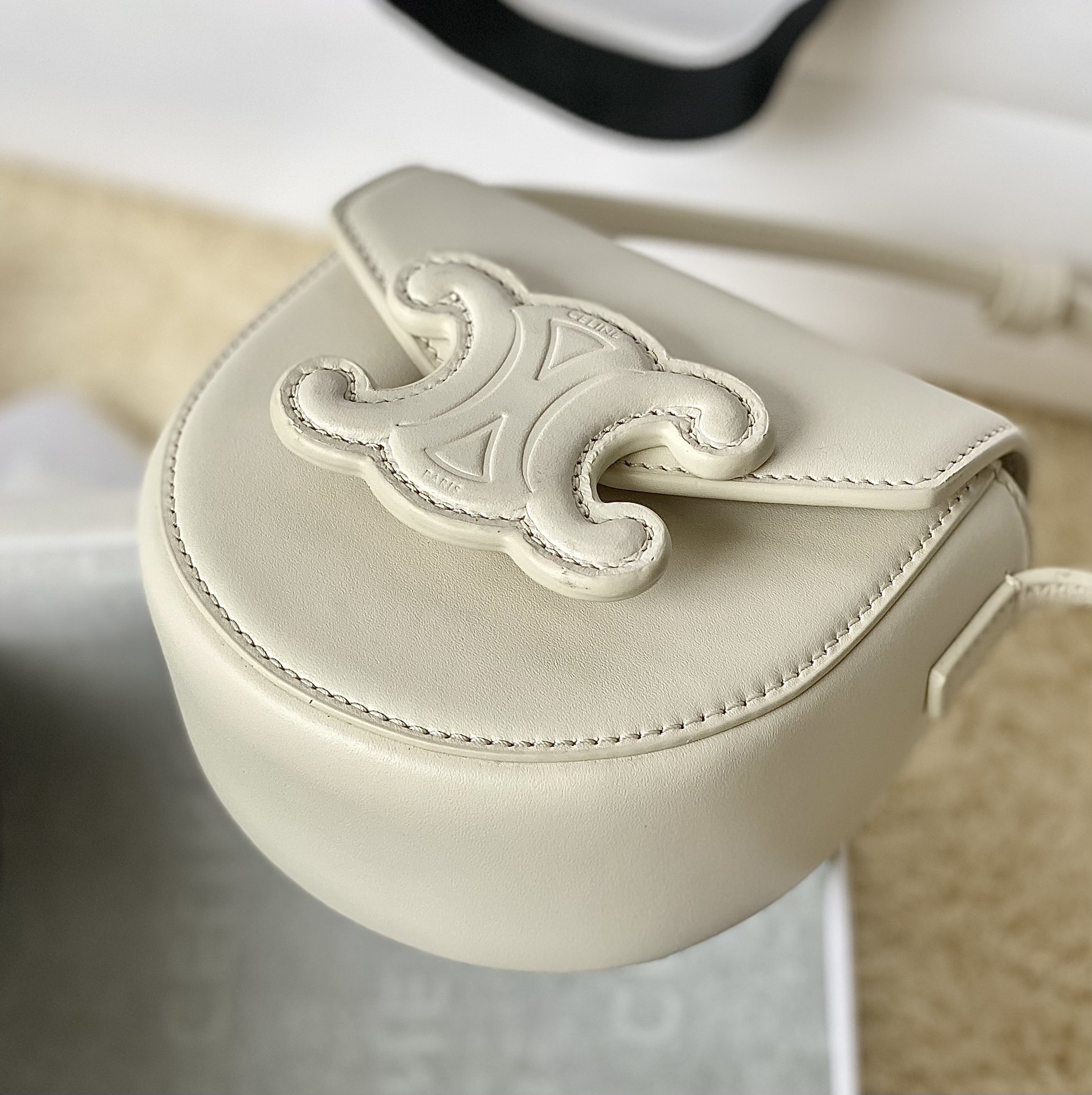 CELINE赛琳顶级小牛皮最新款迷你马鞍包10J303