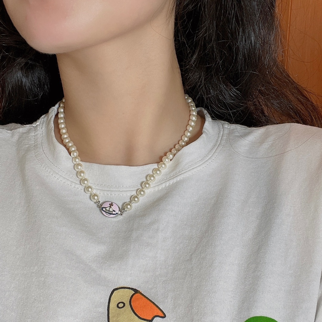 Vivienne Westwood 西太后星球珍珠项链