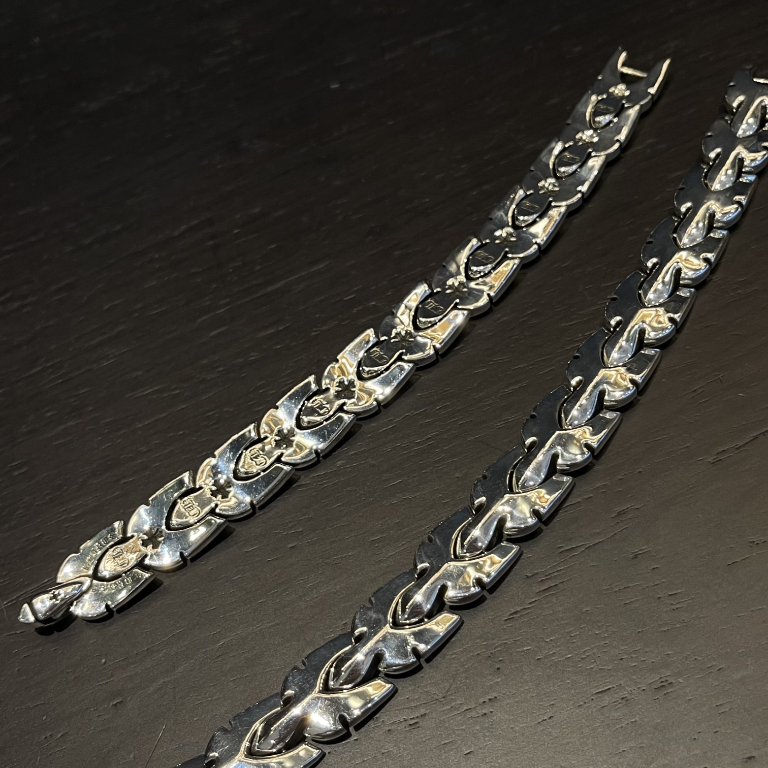 Chrome Hearts 𝗖𝗵𝗿𝗼𝗺𝗲 𝗛𝗲𝗮𝗿𝘁𝘀 克罗心 火焰图腾手链