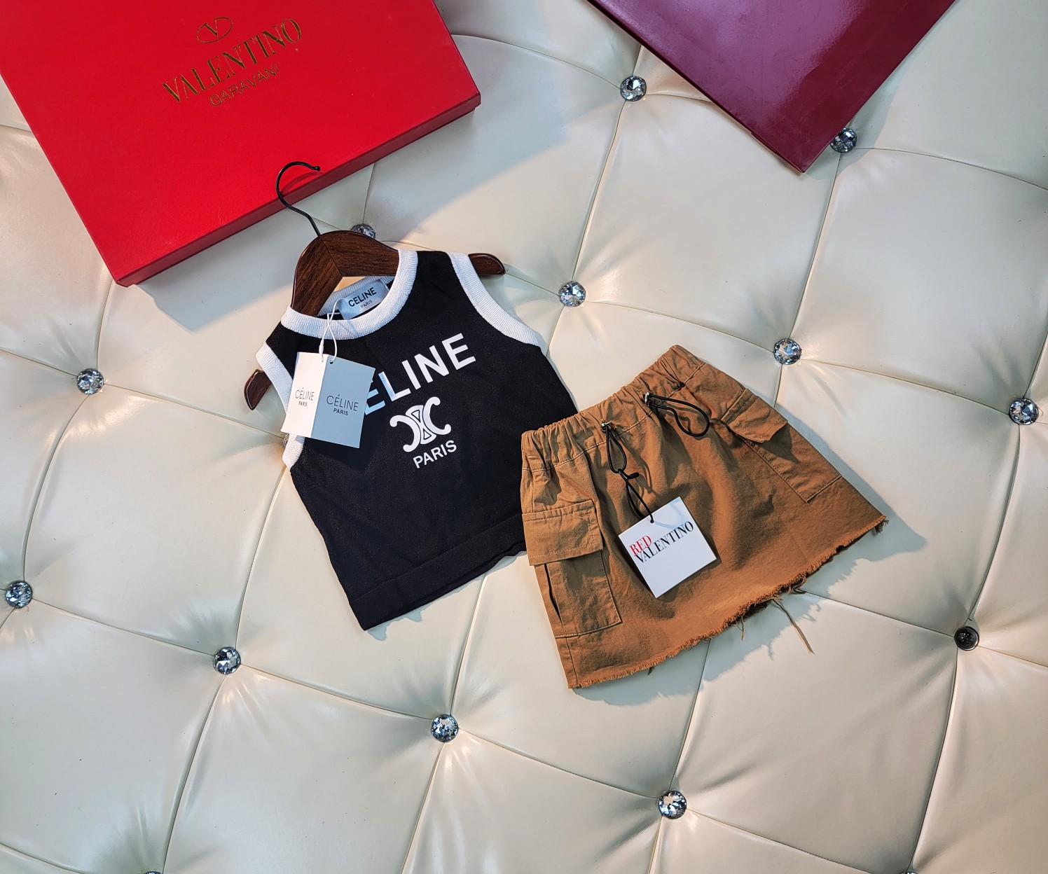 Valentino Valentino’s 2022 Kids Skirt: Soft, Cozy, Good Quality, Various Sizes Available. - 图片 5