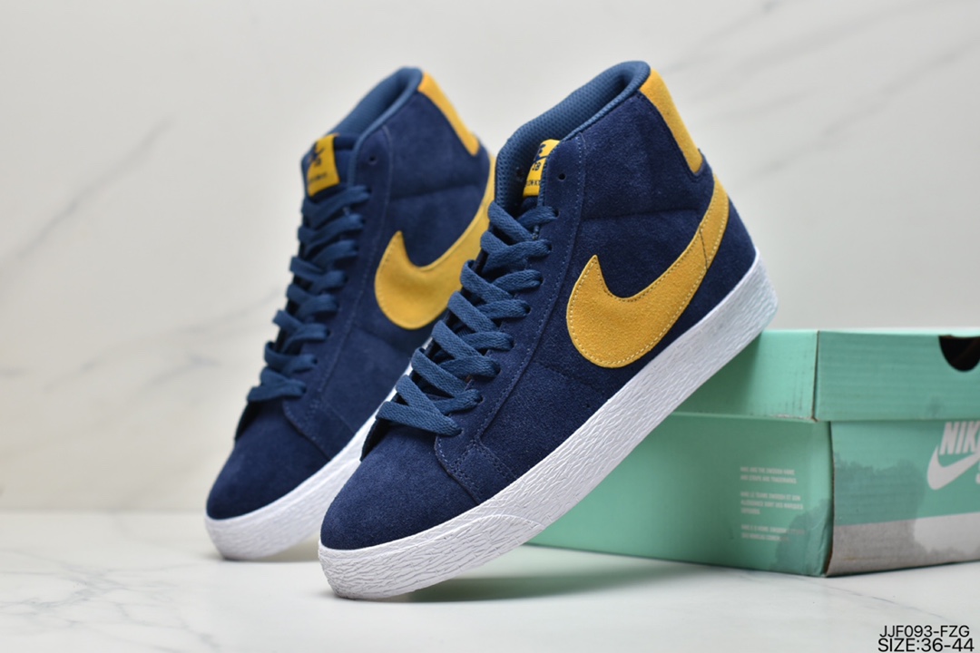 135 真标耐克/Nike Blazer Mid 77 VNTG 开拓者高帮休闲运动板鞋