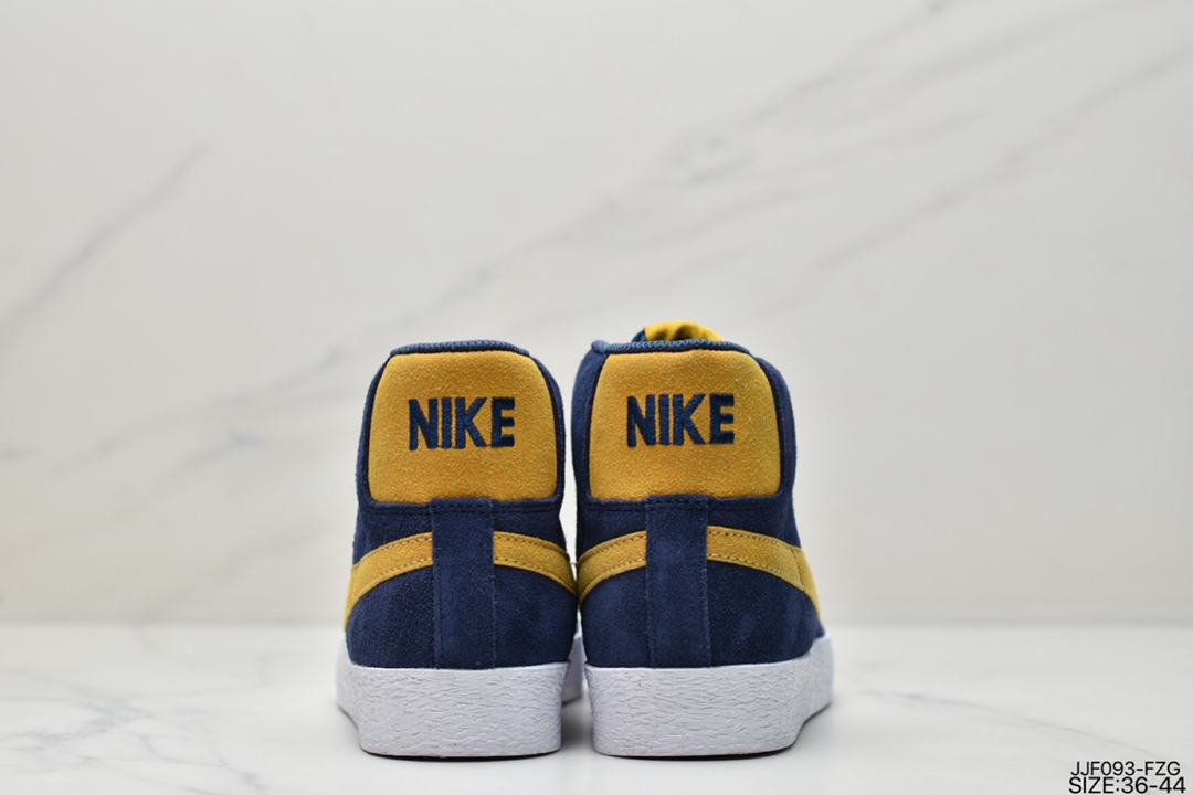 135 真标耐克/Nike Blazer Mid 77 VNTG 开拓者高帮休闲运动板鞋