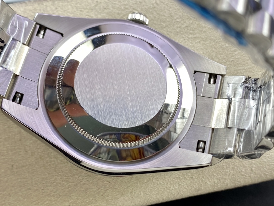 SK厂 劳力士Rolex 双历 星期日志型シリーズ 40mm - 高品質男士腕時計