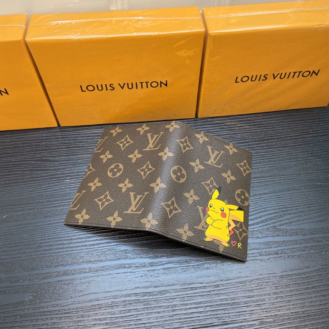 Minimalist leather passport wallet card slots