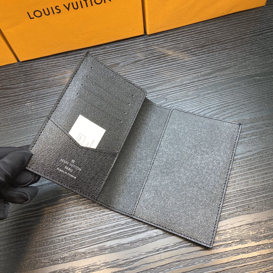 Leather passport holder packaging