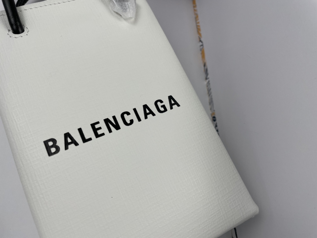 升级版有序列号Balenciaga巴